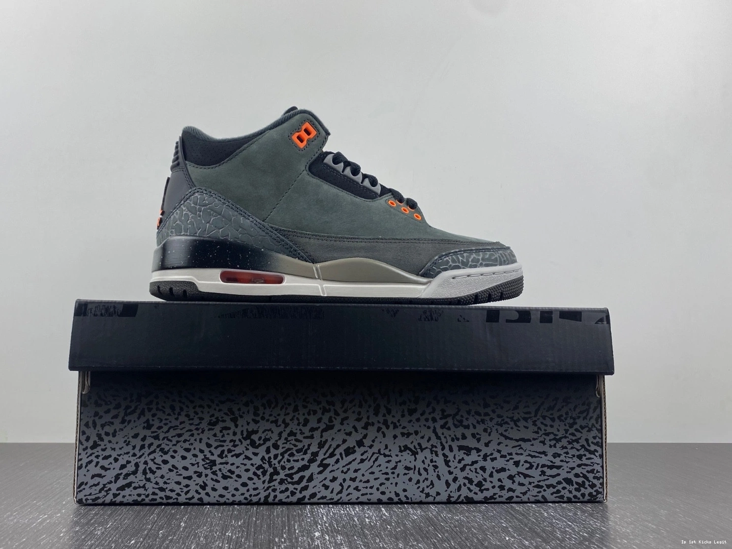 (2023) Retro Pack Fear 3 Men's Jordan - CT8532-080 0302